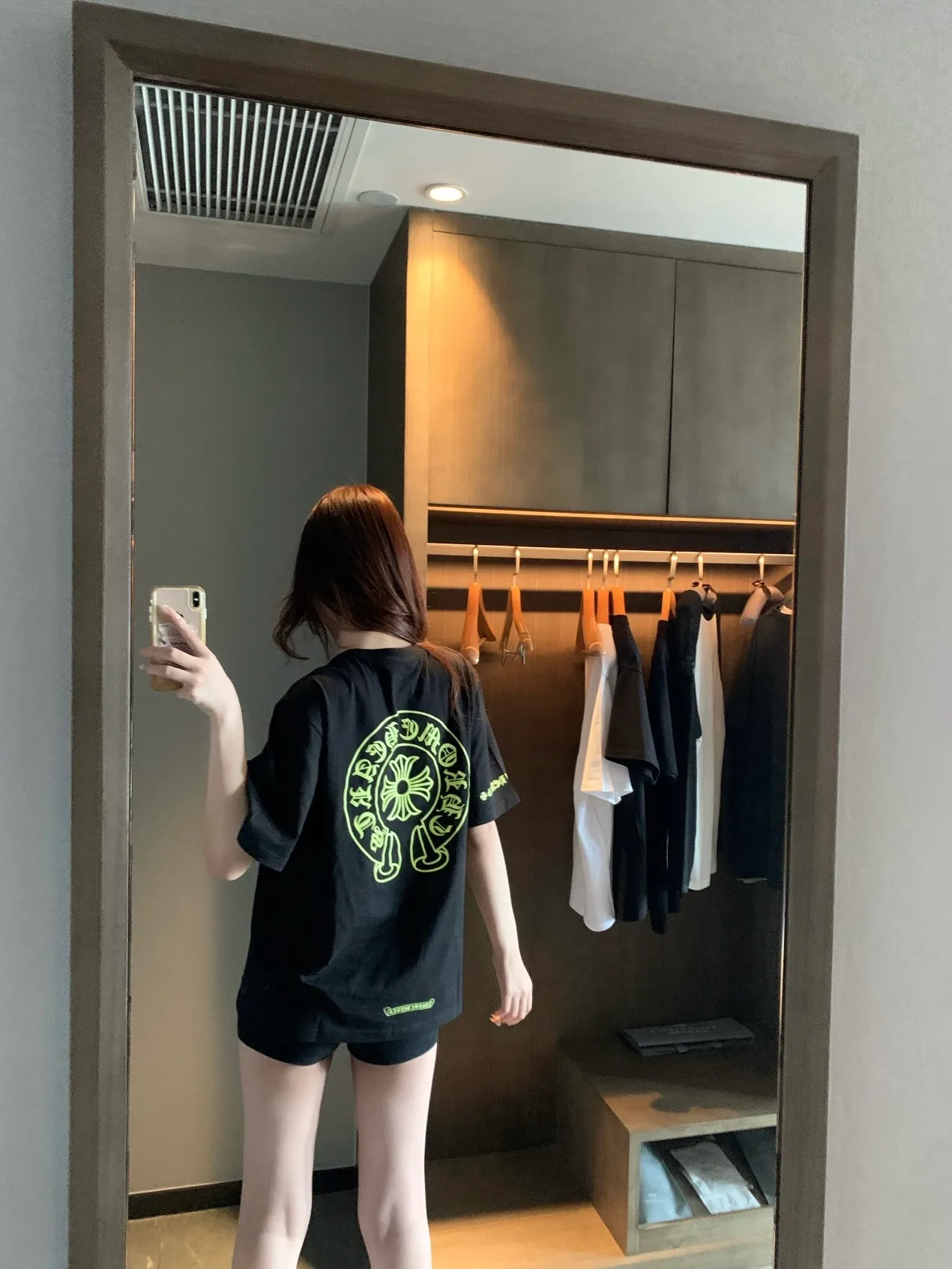 CH Hollywood T